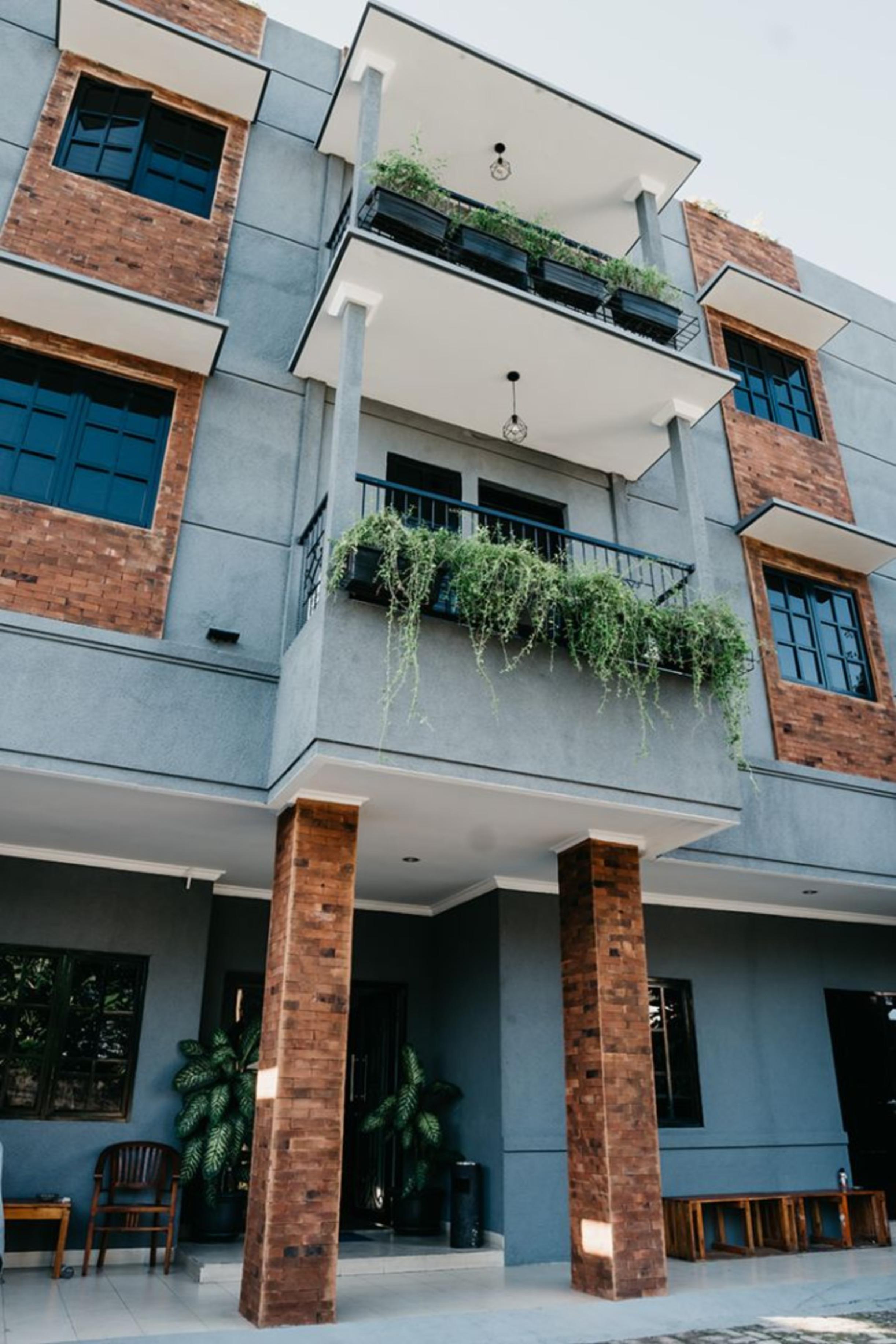 Tuju Abuserin Syariah Jakarta Exterior photo