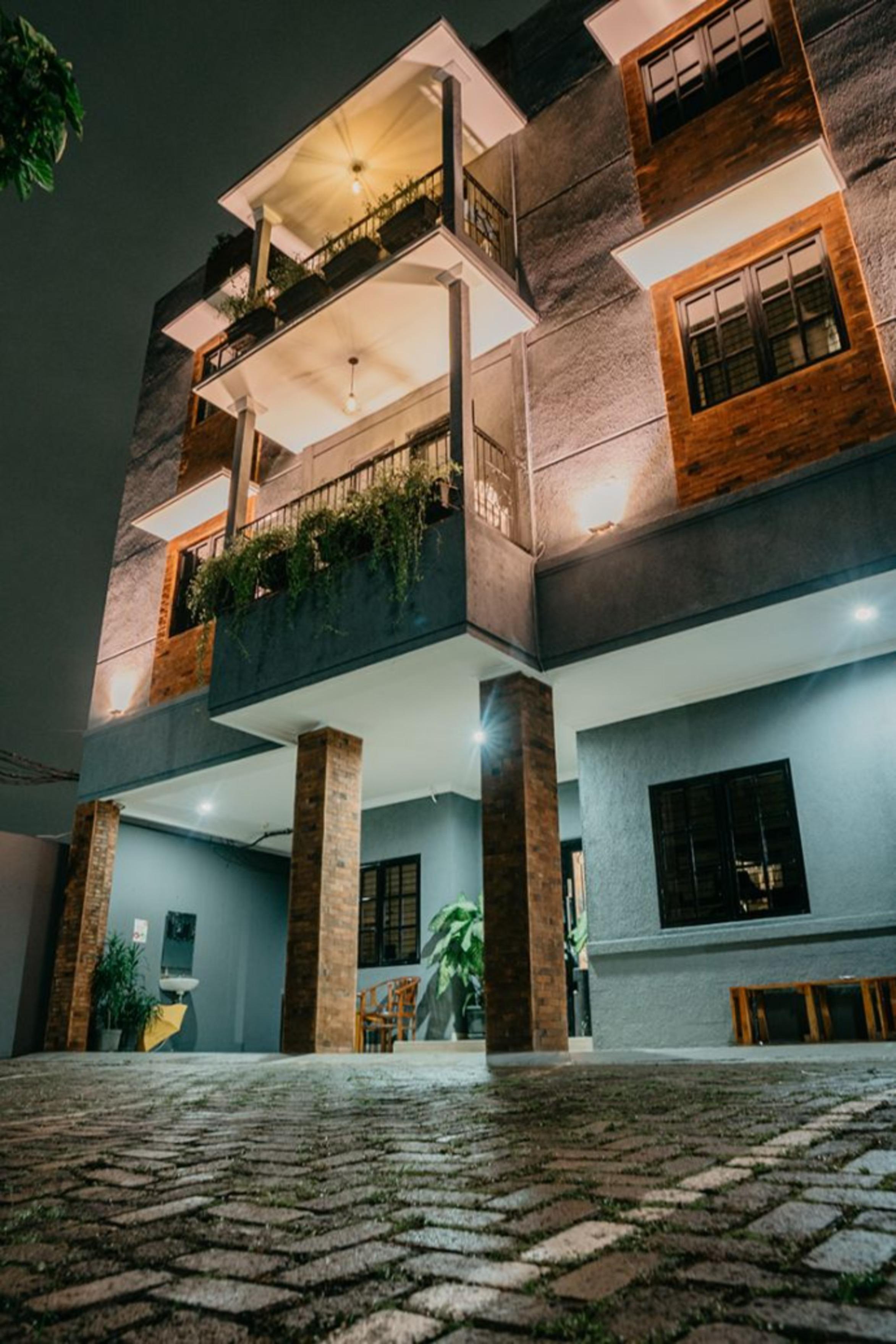 Tuju Abuserin Syariah Jakarta Exterior photo